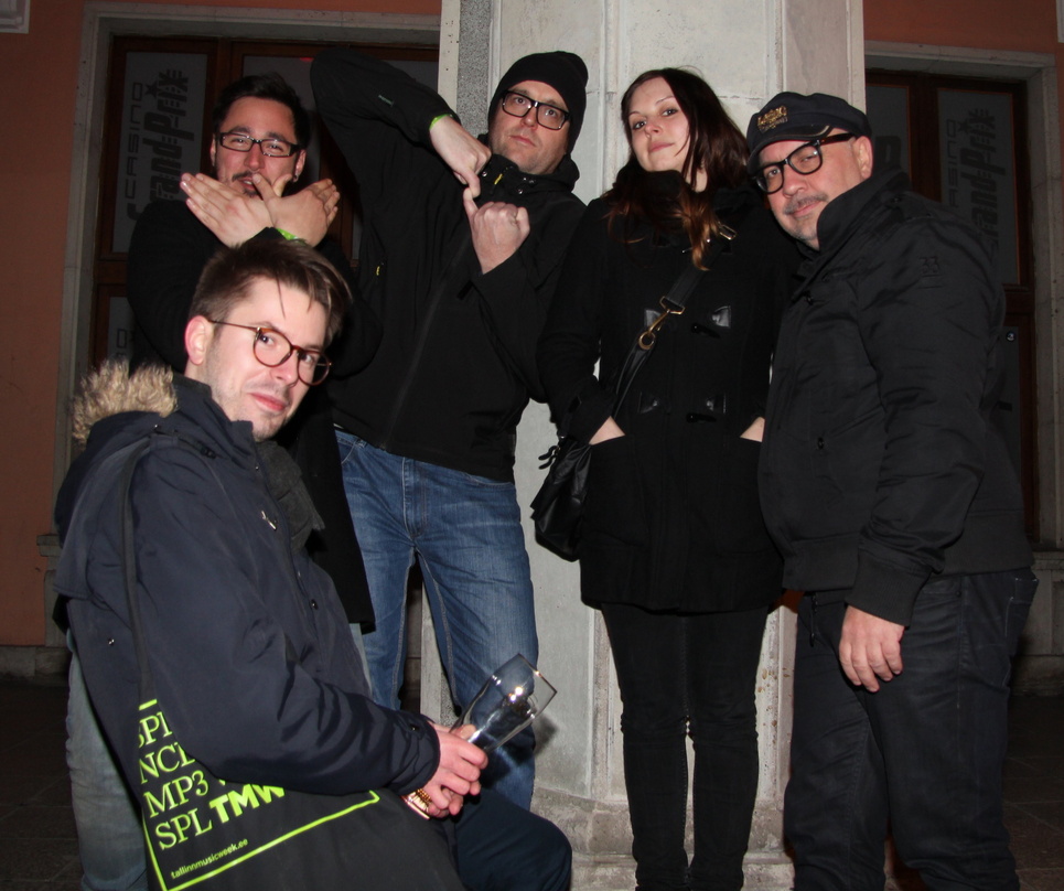 Zogen durch Tallinn (hinten, v.l.n.r): Siad Rahman (Warner Music), Gregor Stöckl (Agentur Gregor Stöckl), Katharina Knoll (Karsten Jahnke Konzertdirektion) und der Musikmanager Jürgen Saue...