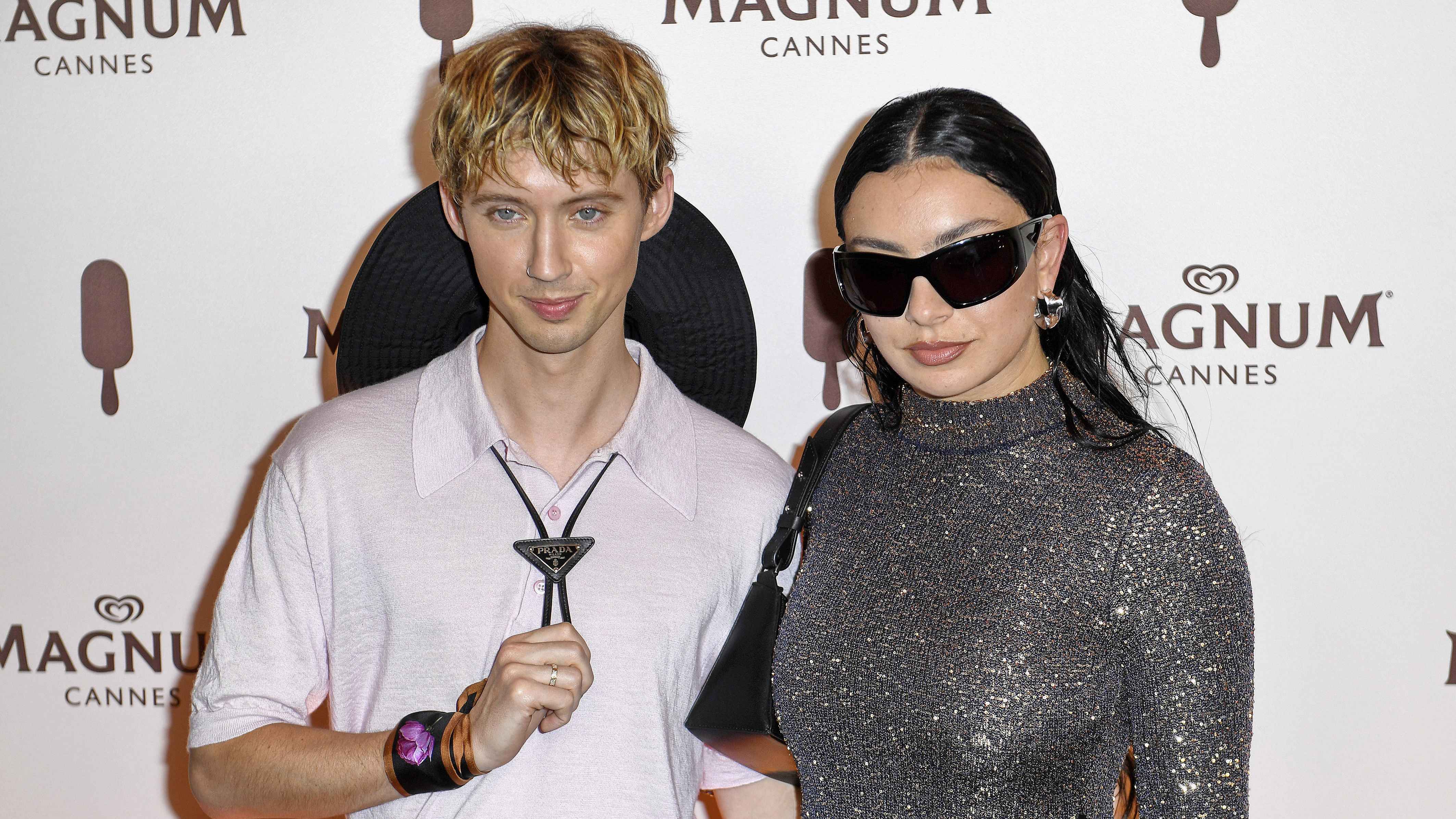 6b6c0e09 f2e8 4983 a707 c6fc528c2bd4 Treten beide Live bei Primavera Sound auf: Troye Sivan (links) und Charli XCX.