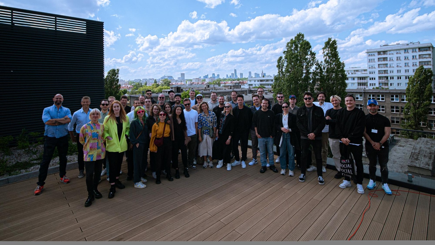 Großes Gruppenfoto: das A&R-Team von Universal Music Central Europe kürzlich bei der A&R Conference in Warschau, mit dabei unter anderem Frank Briegmann (2. von links) und Max Paproth (12....