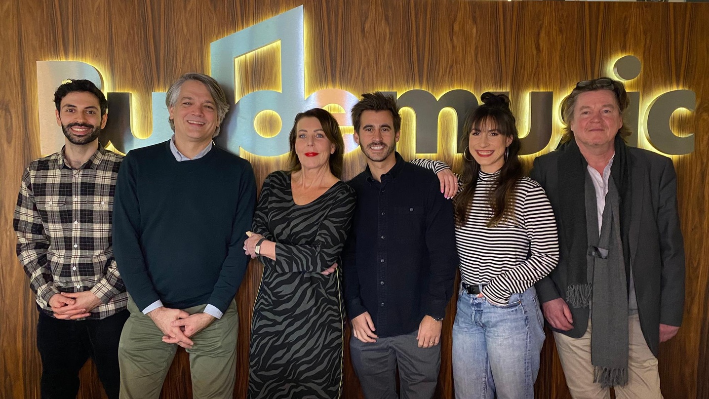 Neue Partner (von links): Ender Atis (COO Budde Music Publishing), Peer Steinwald (Senior A&R Manager Budde Music Publishing), Rita Flügge-Timm (CEO DolceRita Publishing), Benjamin Budde (...