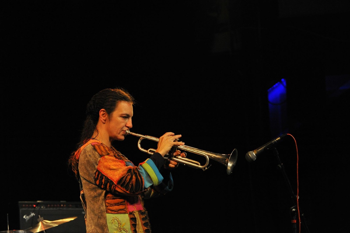 Erhielt kürzlich den mit 15.000 Franken dotierten Jazzpreis der Fondation SUISA: die Trompeterin Hilaria Kramer