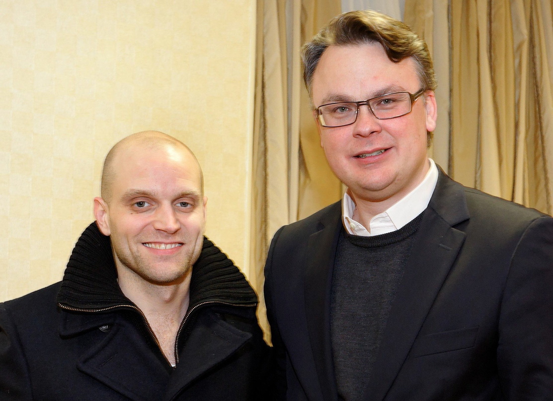 6c2d255a3e9ebf301c41eea1fc9ec3dfbf053fd5241cce0a5bd802515ad4ca95 Bei der Präsentation in Cannes: Deutschlandchef Matthias Kind (l.) und Kobalt-CEO Willard Ahdritz