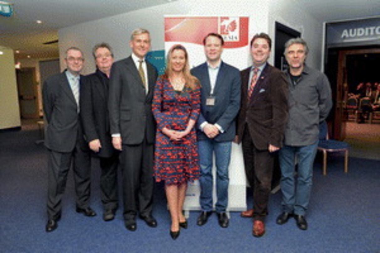 Voriges Jahr auf der Midem: das GEMA-Panel mit (von links) Manfred Gillig-Degrave, Enjott Schneider, Harald Heker, Alexandra Thein, Christian Baierle, Ansgar Heveling und Andy Baum