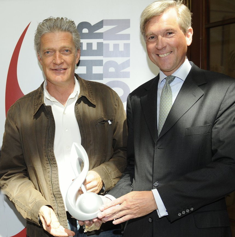 Laden am 14. März 2011 zum Musikautorenpreis: GEMA-Vorstandschef Dr. Harald Heker (r.) und Moderator Dieter Moor