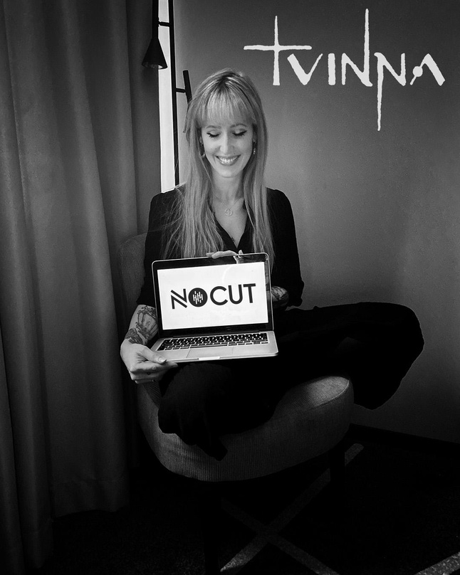 Vertraut mit ihrer Band Tvinna im Livebereich auf die Dienste von NoCut Entertainment: Laura Fella