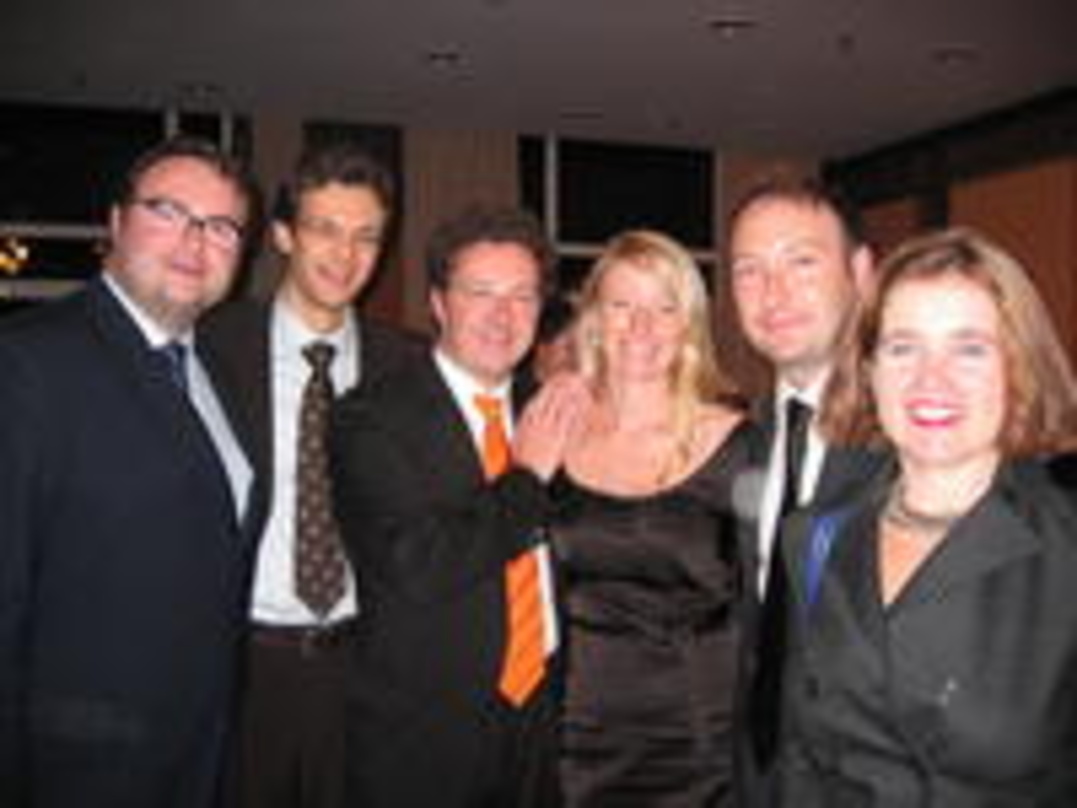 BMG-Team mit Echo-Sieger (v.l.n.r.): Klassikchef Stefan Piendl, Peter Rieckhoff, Echo-Gewinner Christian Gerhaher mit Ehefrau Barbara sowie Max Göbl und Silke Zimmermann