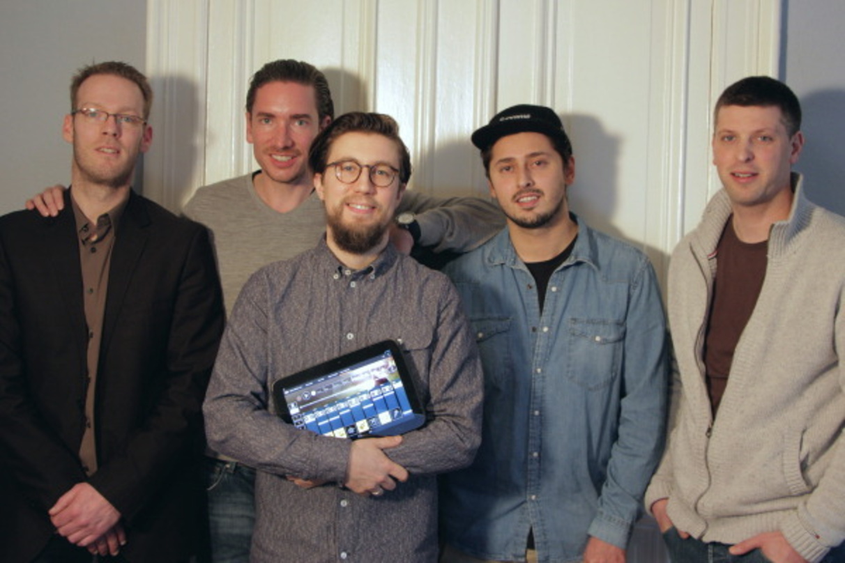 Einigten sich auf eine Zusammenarbeit (von links): Christian Hellinger (Vice President Sales & Business Development Magix Software), Matthias Brestrich (MBM Media Brands Management), Prinz...