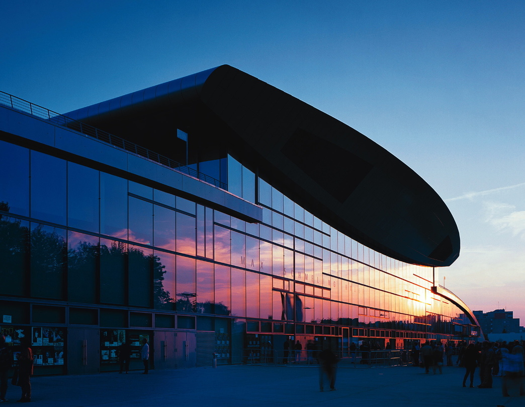 Bietet ausgezeichnete Gastro-Stände an: die Max-Schmeling-Halle in Berlin