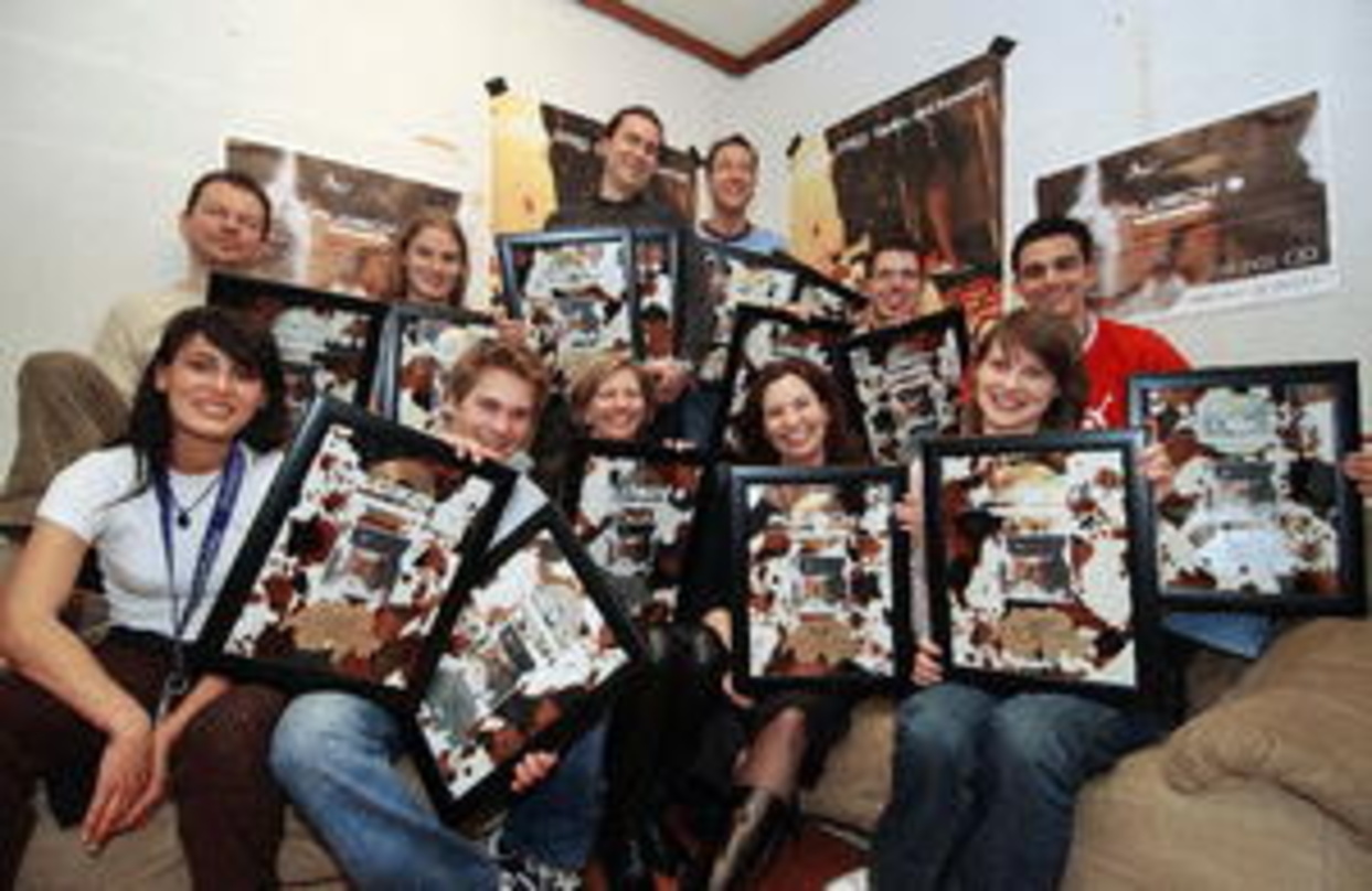 Gemeinsam erfolgreich: Sony Music Schweiz und Plüsch