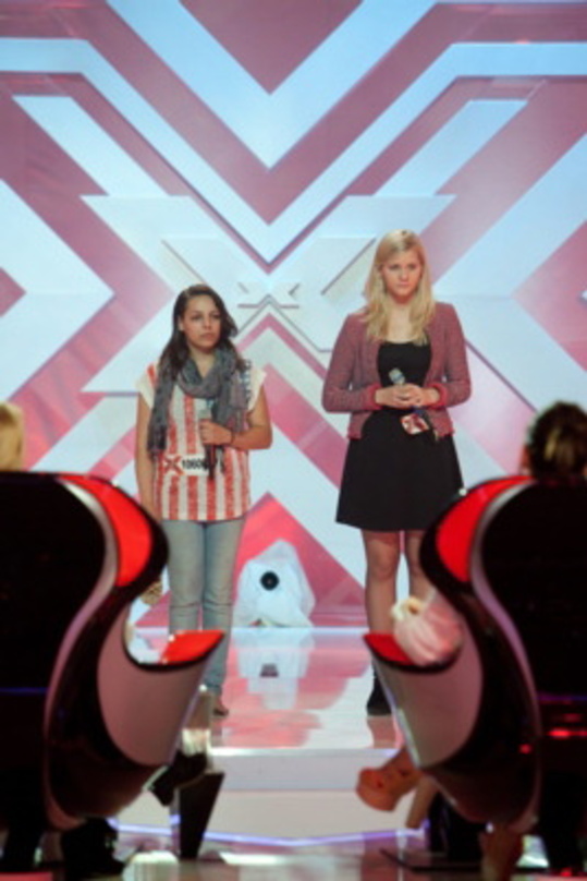 Machen bei "X Factor" mit: die Kandidatinnen Melissa Heiduk (links) und Emily Fröhling