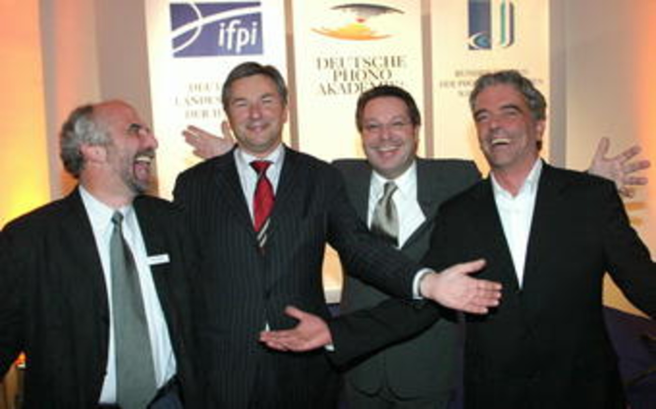 Gut gelaunt angekommen (v.l.n.r.): Peter Zombik, Klaus Wowereit, Gerd Gebhardt und Oliver Schulten
