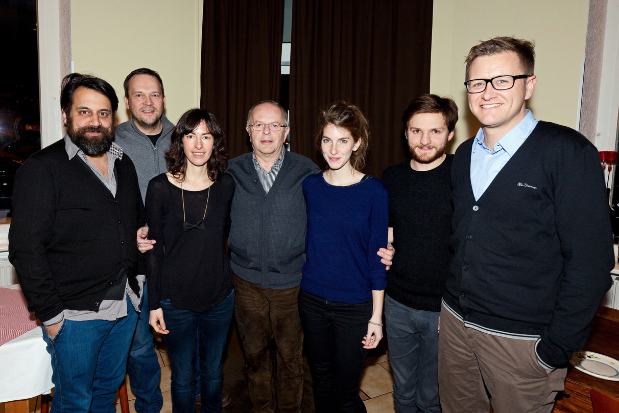 Arbeiten nun gemeinsam (von links): Arne Ghosh (380 Grad Management), Marcus Bünte (A&R Wintrup), Sonja Glass (Boy), Walter Holzbaur (Inhaber Wintrup), Valeska Steiner (Boy), Produzent Phi...