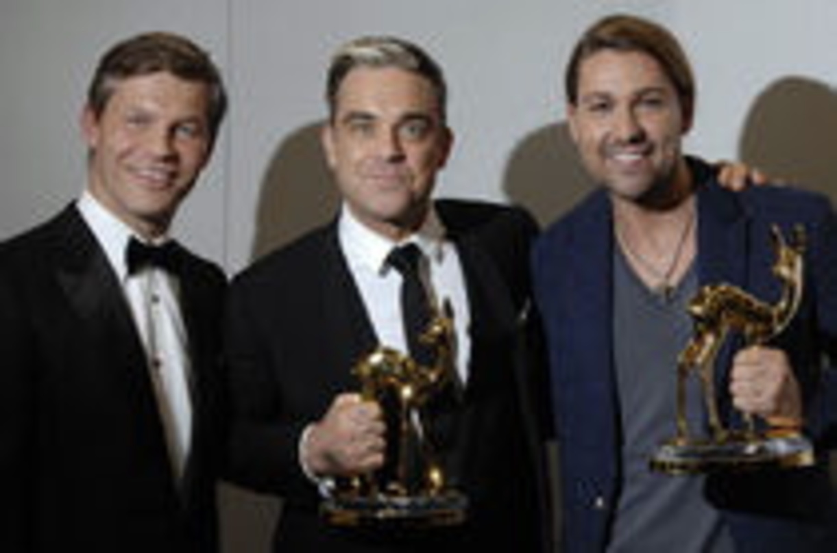 Bei der Bambi-Verleihung (von links): Frank Briegmann (President Central Europe Universal Music und Deutsche Grammophon), Robbie Williams und David Garrett