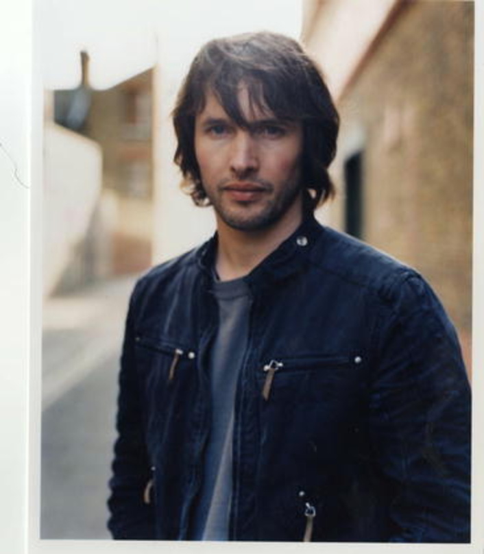 710e3af3e4b4d4ec6b0bb523022804a4fc53d05ee4c36efffb8afff8aedc314e Auf Erfolgskurs: James Blunt