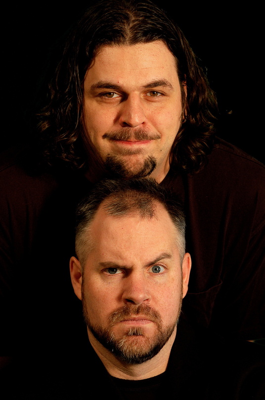 Machten Geld mit YouTube: Kent Nichols (oben) und Douglas Sarine