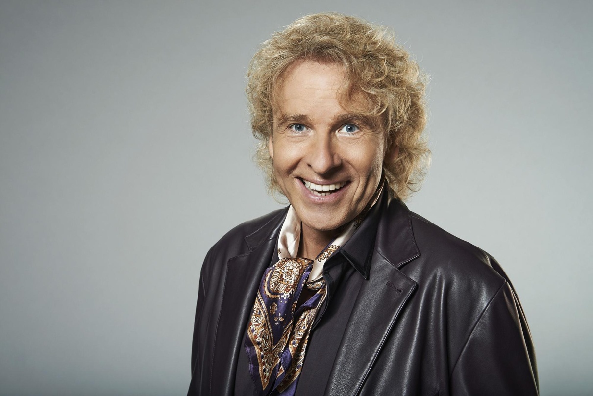 Schaut für Maxi Media und RTL Musikvidos an: Thomas Gottschalk