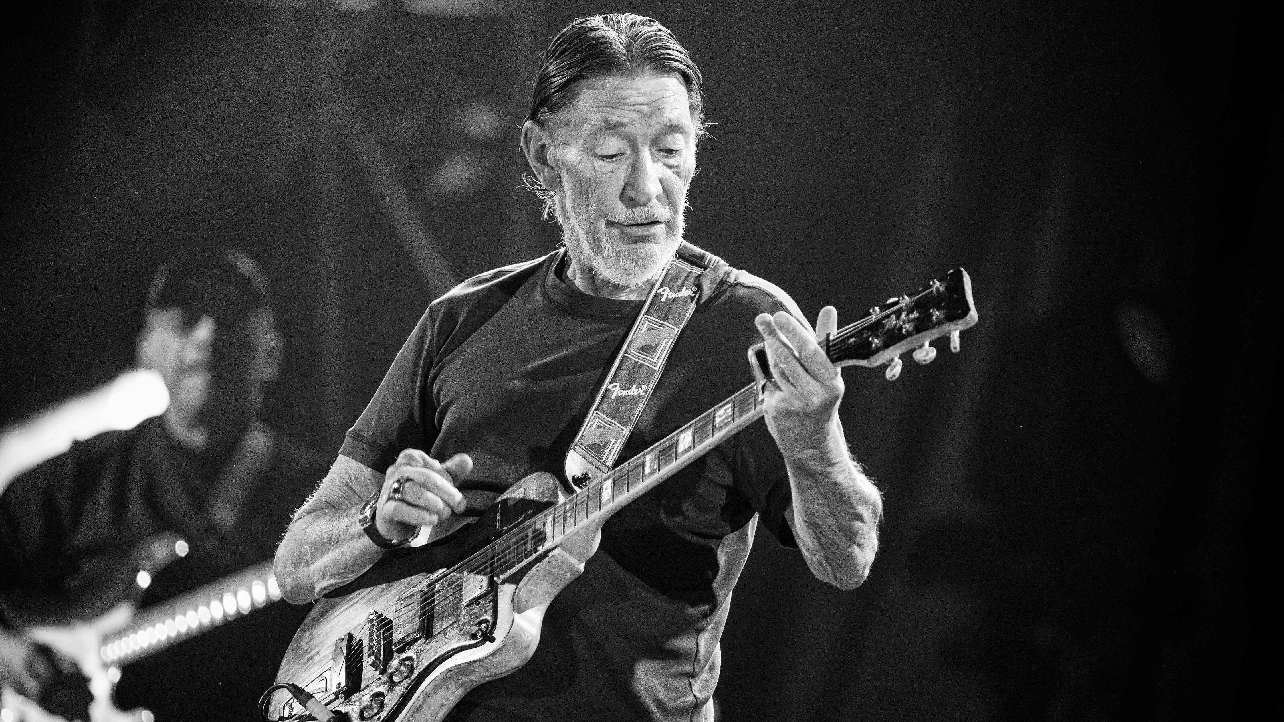 721f2f8f 54e0 4f2f 9fdb c0065538c55a Gestorben: Chris Rea, hier bei einem seiner letzten Konzerte am 30. Oktober 2017 im Tempodrom in Berlin.