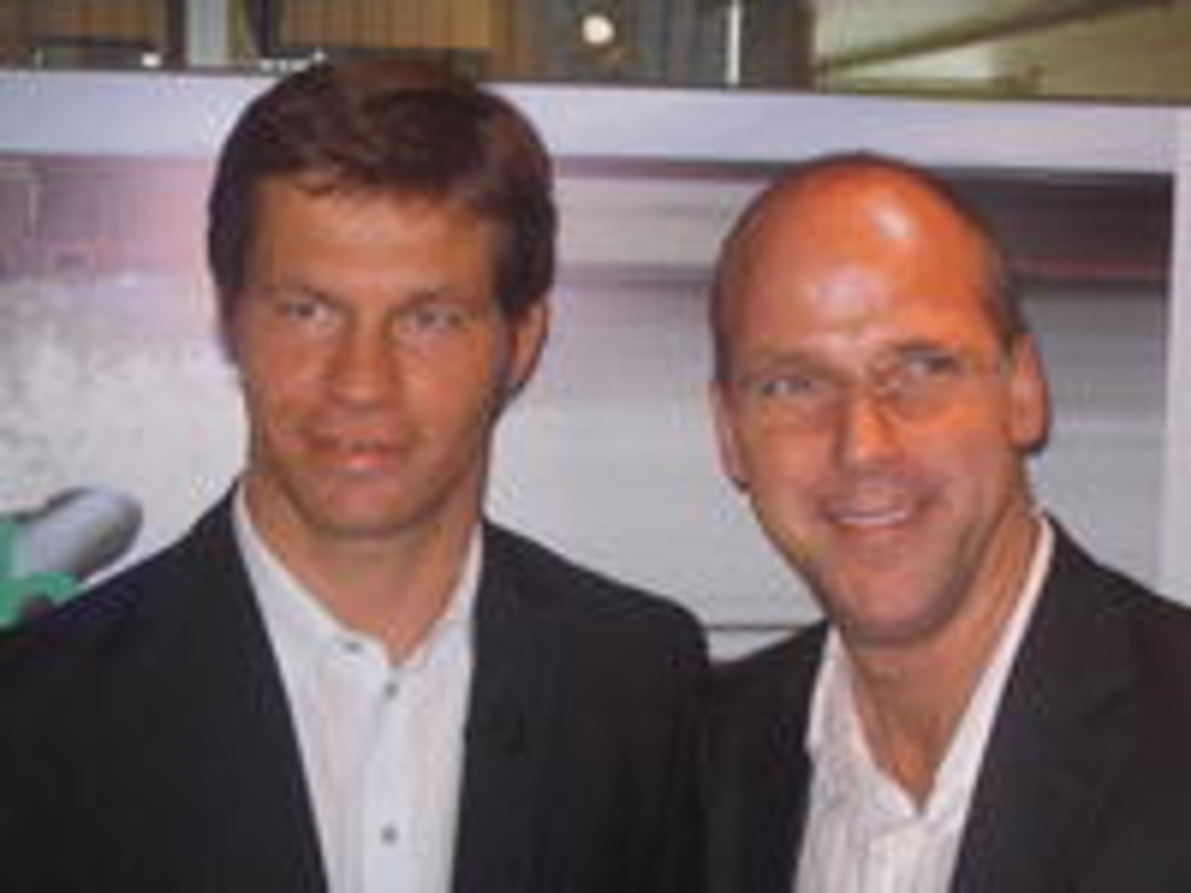 Bieten nun auch Musikdownloads an: Frank Briegmann (l.) und Stefan Schulz