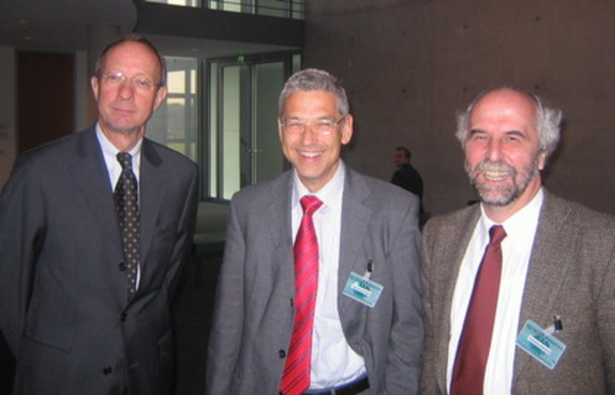 Diskutierten in Berlin (v.l.n.r.): Jürgen Becker, Reto M. Hilty (Max-Planck-Institut für Geistiges Eigentum) und Peter Zombik