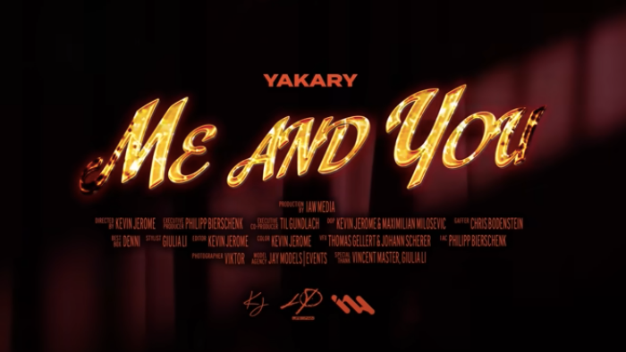 Yakary landet dem dem Video zu seinem Song 2Me & You" auf Platz ein der deutschen YouTube-Musik-Trencharts.