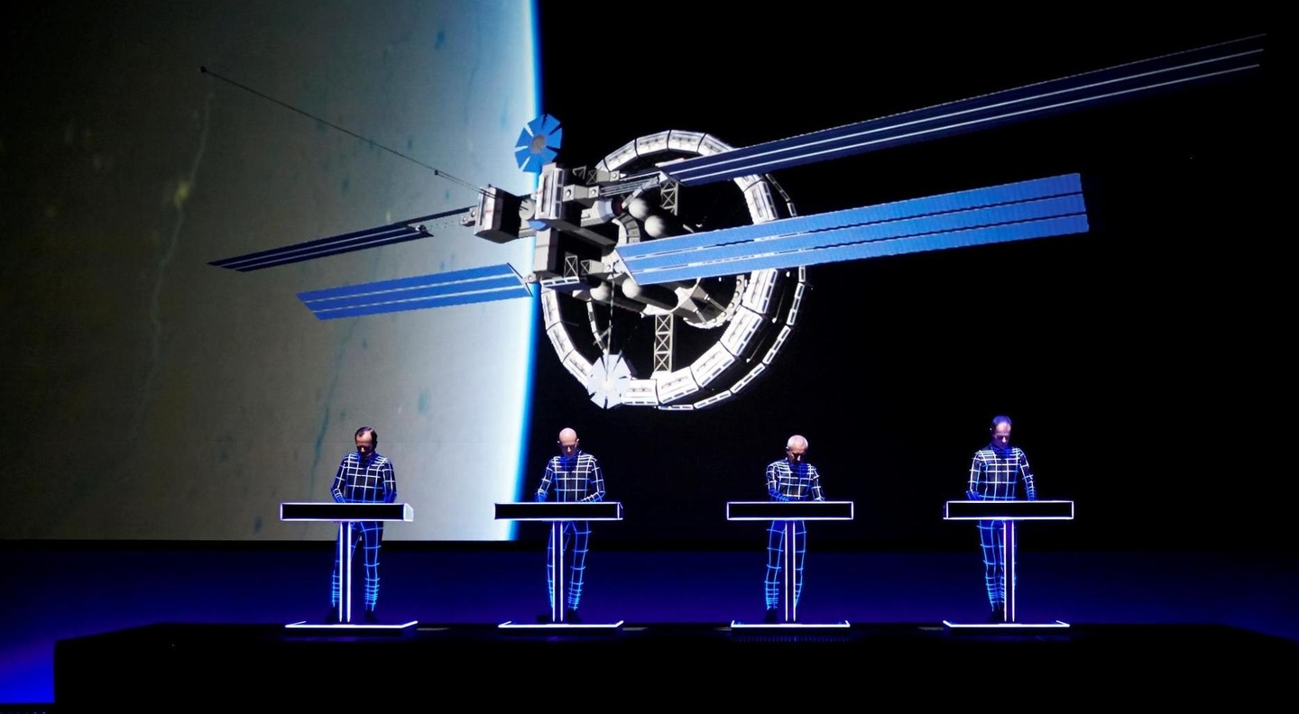 Präsentieren ihr Gesamtwerk in 3-D: Kraftwerk