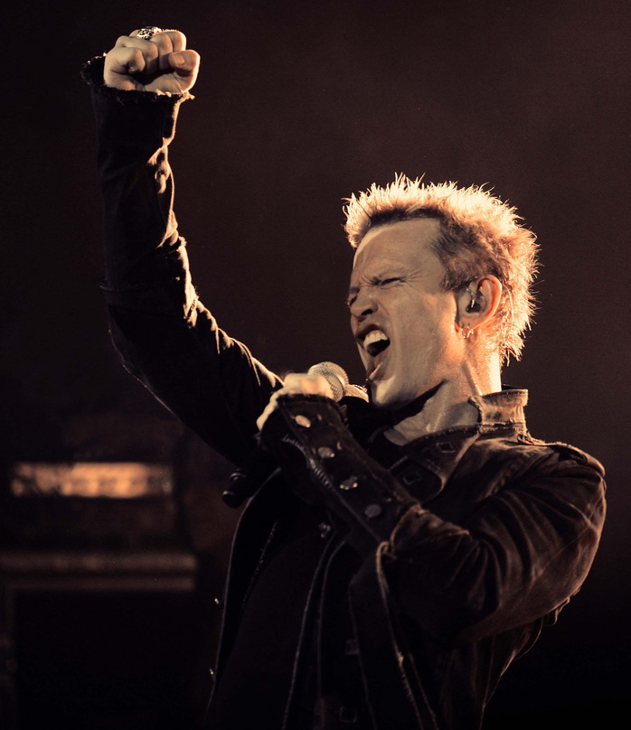 Lässt es unter freiem Himmel krachen: Billy Idol