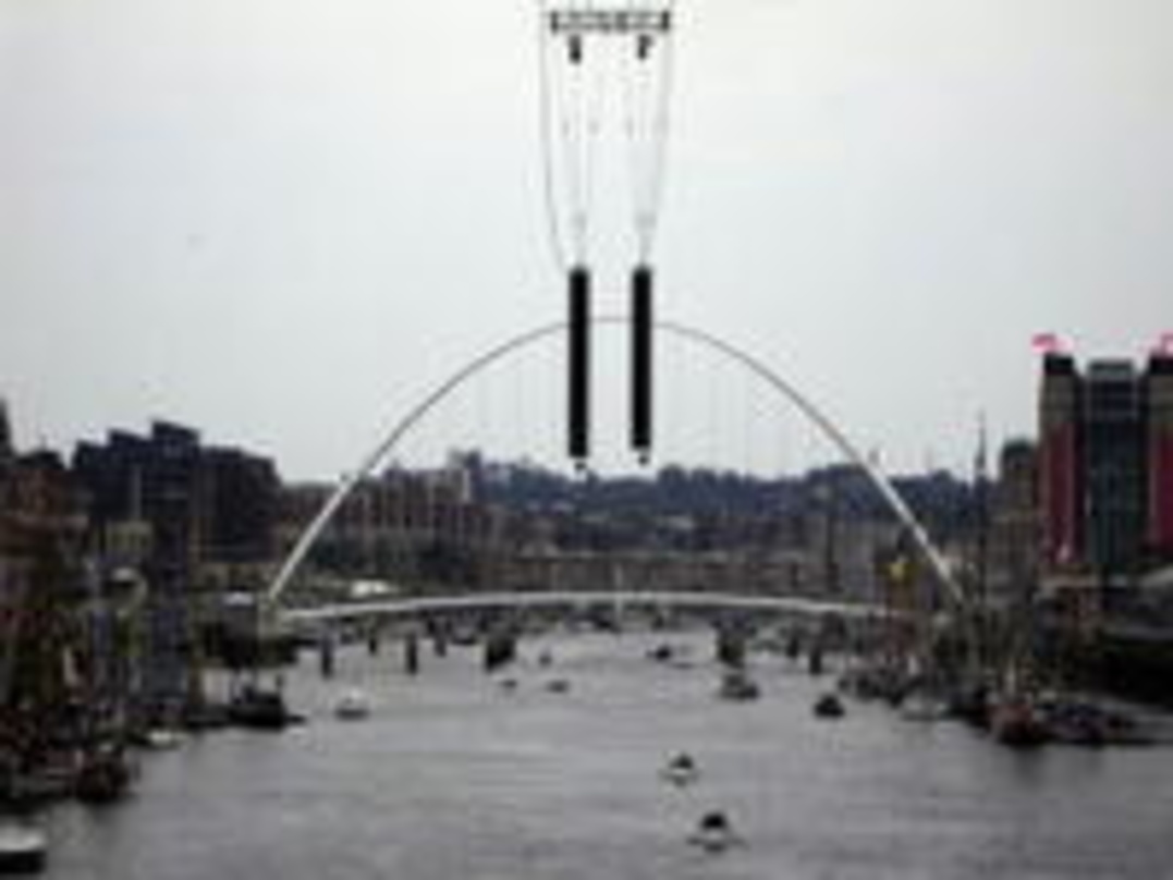Sound zum Abheben: das Cohedra-System vor der Tyne Bridge