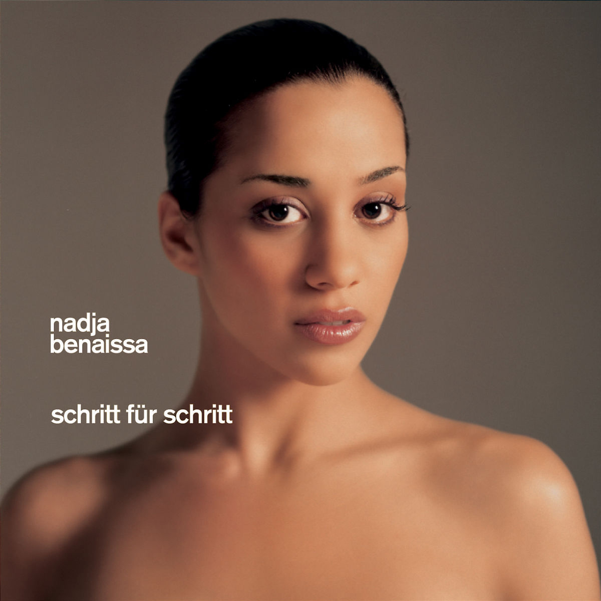Nadja Benaissa – Schritt für Schritt