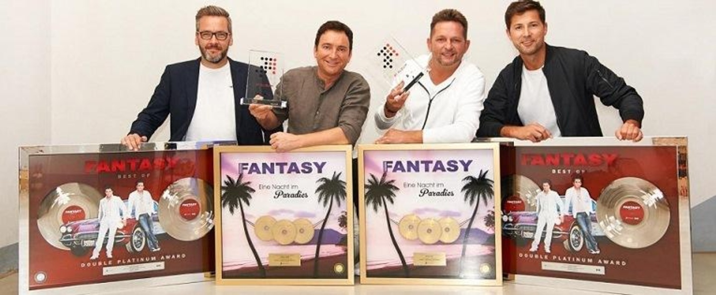 Bei der Übergabe (von links): Arndt Sedler (Director Marketing RCA, Ariola), Freddy Malinowski, Martin Hein (beide Fantasy) und Andreas Ferber (Geschfätsführer AFM Group, Management Fantasy)