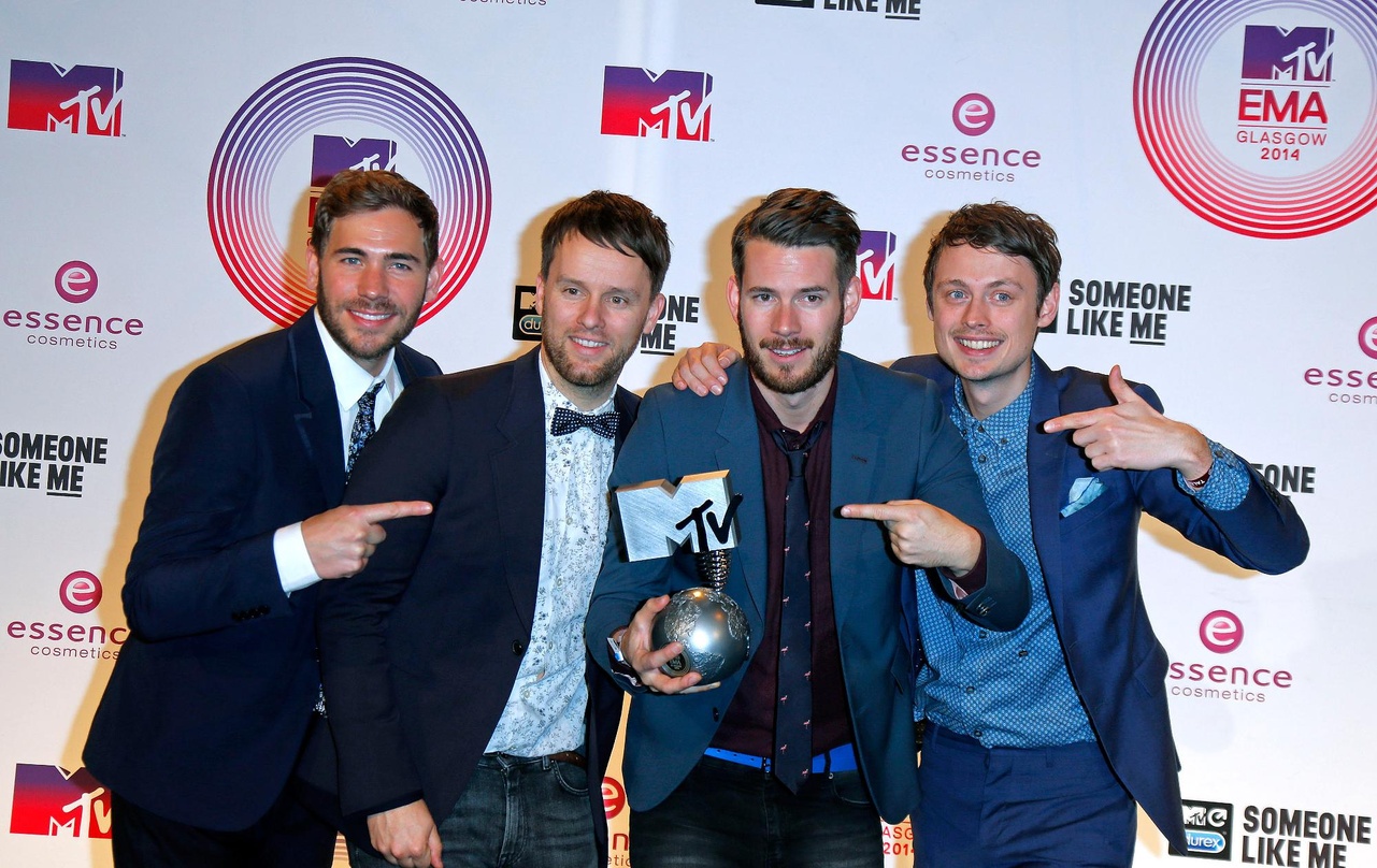 Im April unter dem Motto "Revolverheld - MTV Unplugged in 3 Akten" in Hamburg zu sehen: Revolverheld, hier beim Gewinn des MTV EMA-Awards 2014