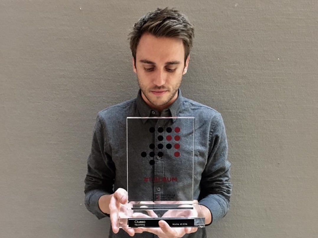 Neuanfang geglückt: Clueso mit dem amtlichen Award für die Nummer eins
