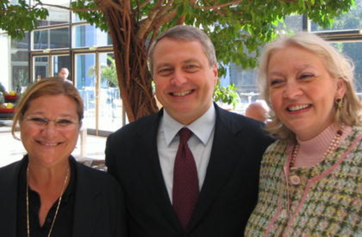 Das Reed-Midem-Team in Berlin (v.l.n.r.): Messedirektorin Dominique Leguern, Paul Zilk und Deutschlandchefin Cornelia Much