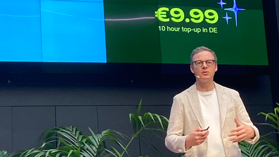 78748fc7 b431 4478 8eb7 30a4ea58a7d5 Verlässt Spotify nach sieben Jahren: David Kaefer, hier Mitte April in Berlin bei der Vorstellung des aufgebohrten Angebots von Spotify im Hörbuchbereich.