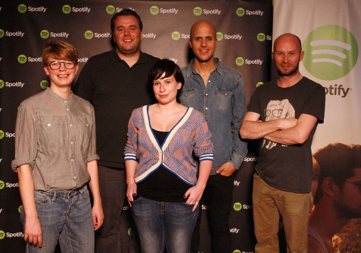 Trafen sich bei der Spotify Session von Milow (von links): Stefanie Thomas (Marketing Manager Digital Universal Music), Stefan Zilch (Country Manager GSA Spotify), Marie Heimer ((Label Rel...