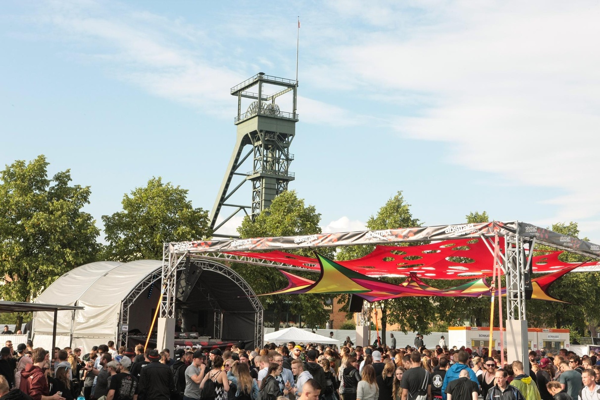 Lockte 36.000 Besucher an: Ruhr-in-Love im Olga Park in Oberhausen