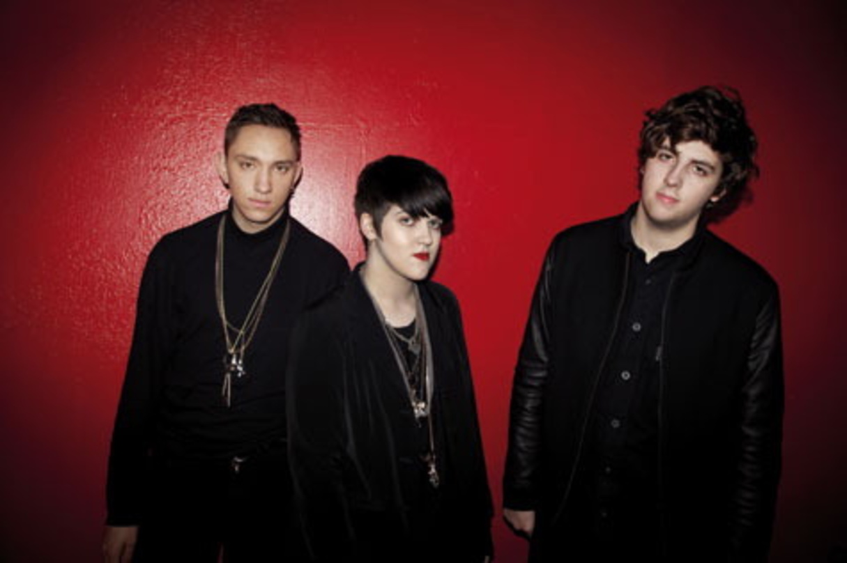 Gastieren nun Ende August in Köln und München: The xx