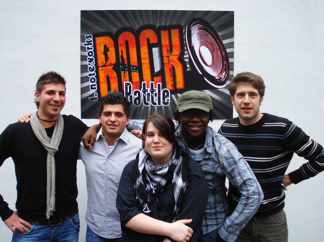 Organisiert die "1. Noteworks Rock Battle": das Team von Area Entertainment||Das "Rock Battle"-Team von Area (v.l.n.r.): Stefan Blasius (Project Manager), Santino Hanné (Creative Services)...