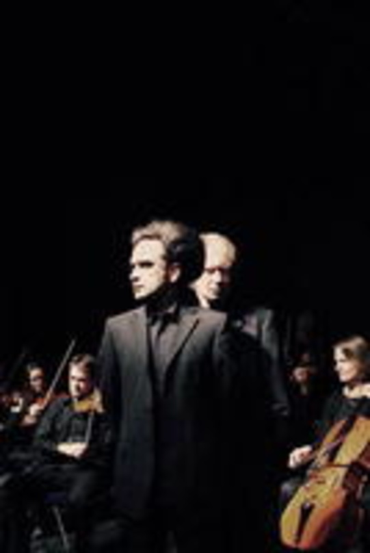 Gefeiert mit Orchester: Deine Lakaien