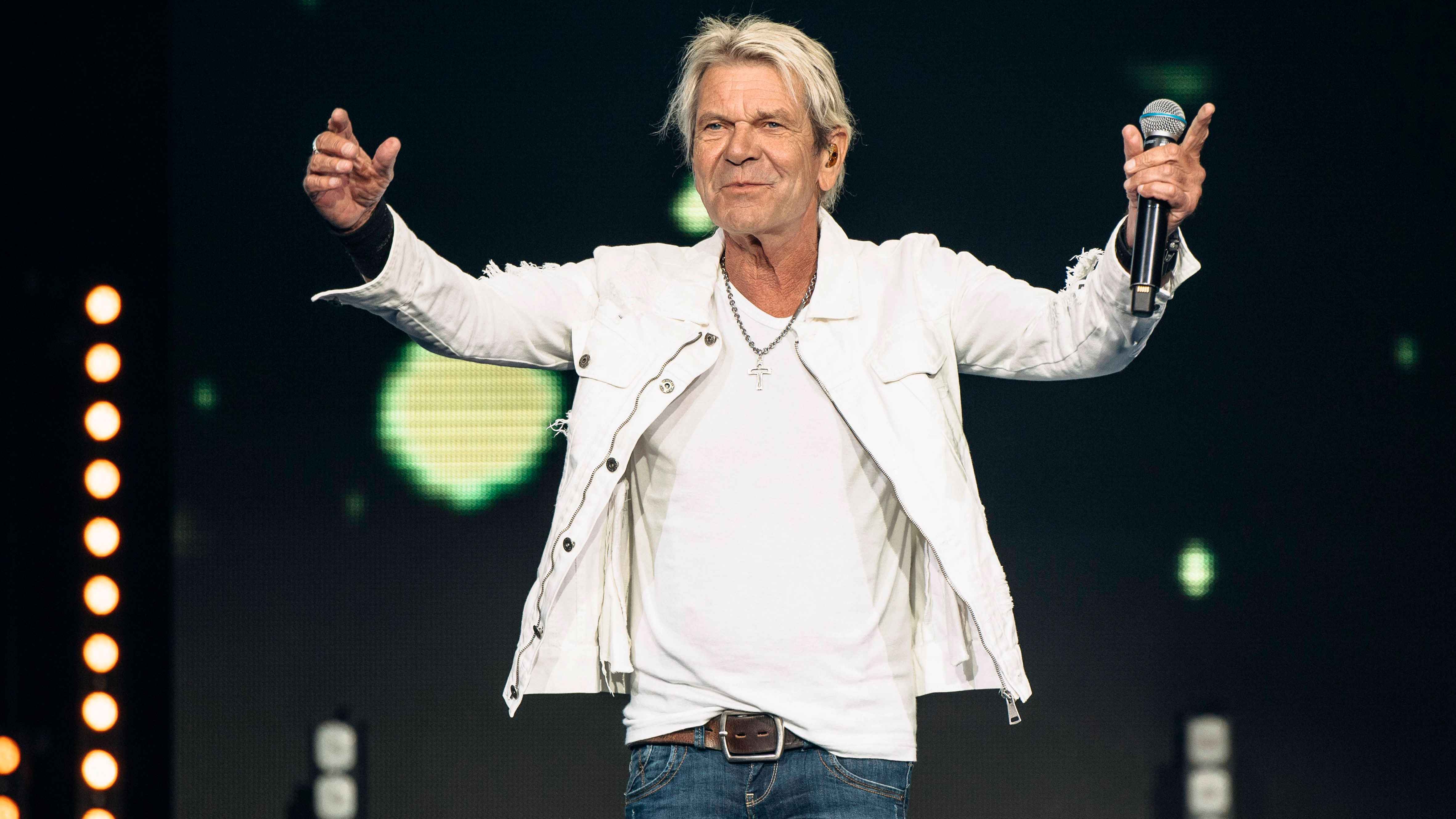 7b445e9b 7326 4abf b13a 50991d4f29f7 Um seine Songs ging es beim Auftakt von "Sing meinen Schlager": Matthias Reim.