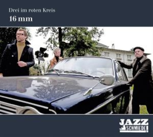 Drei im roten Kreis – 16 Mm