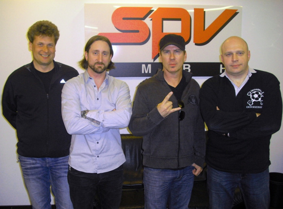 Legen ihre Partnerschaft neu auf: Kamelot und SPV||Machten die neue Zusammenarbeit perfekt (von links): Andreas Rennmann (Brinkmann & Partner), Dirk Zeiser (Management Kamelot), Thomas You...