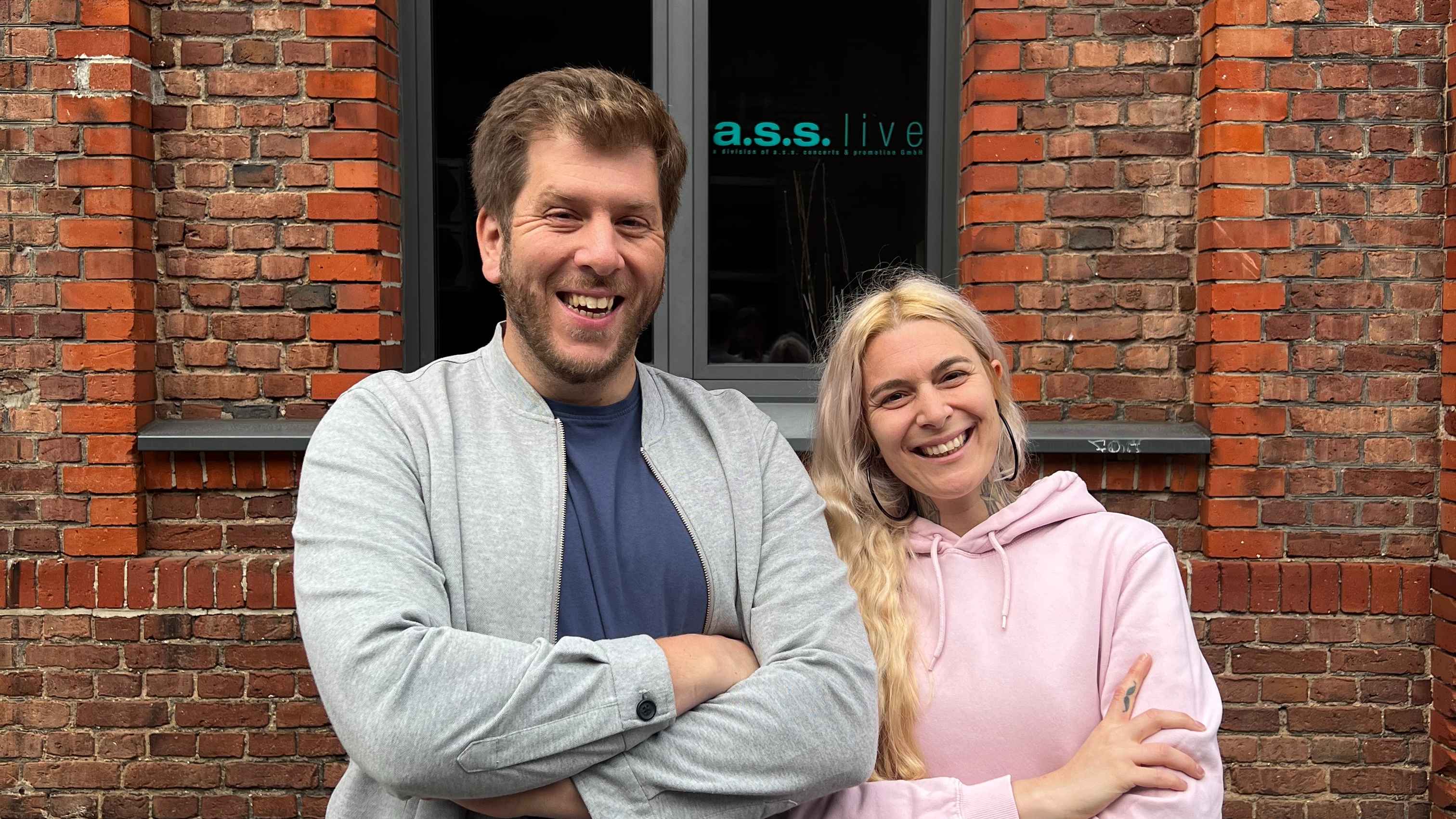 Leiten nun das Düsseldorfer a.s.s.-Büro: Nils Max und Sabrina Sapone.
