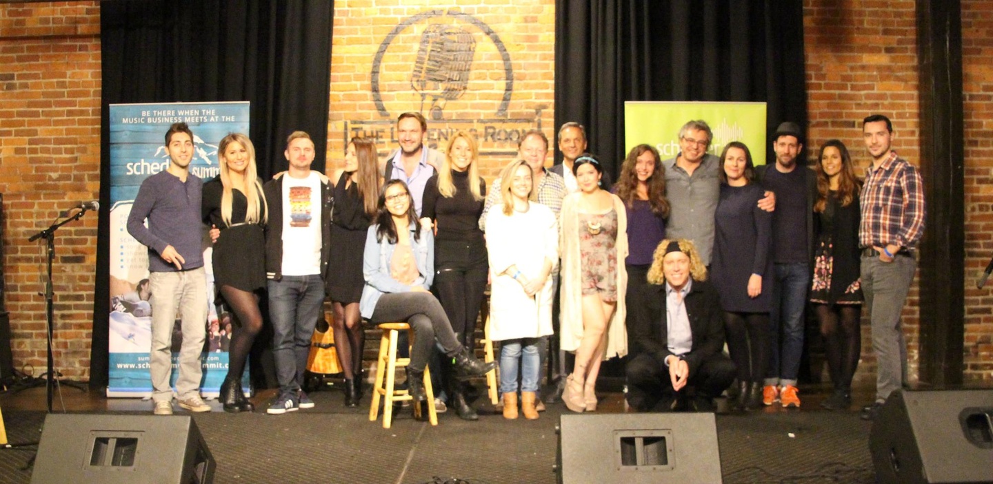 Arbeiteten mit Autoren in Nashville: das Schedler-Team mit Rudi Schedler (8. von rechts), Alex Schedler (A&R/Camp-Verantwortlicher, ganz rechts), Fiona Schedler (Creative, 2. von rechts), ...
