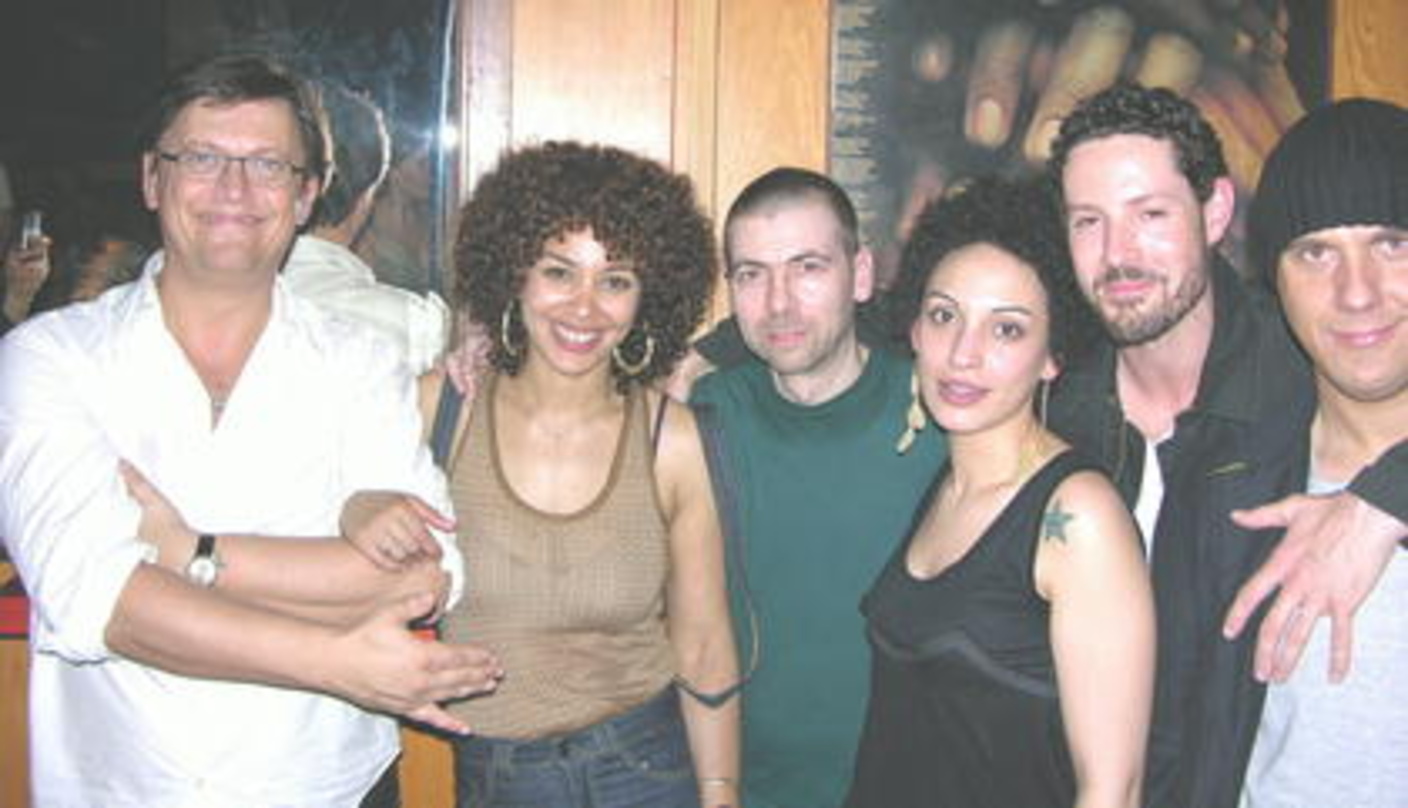 Bilden ein starkes Team (v.l.n.r.): Fitz Braum (Geschäftsführer Four Music), Joy Denalane, Don Philippe, Laura López Castro, Max Herre und Götz Gottschalk