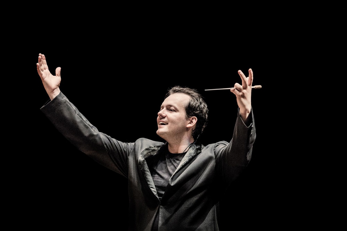 Dirigiert das im Kino ausgestrahlte Konzert: Andris Nelsons