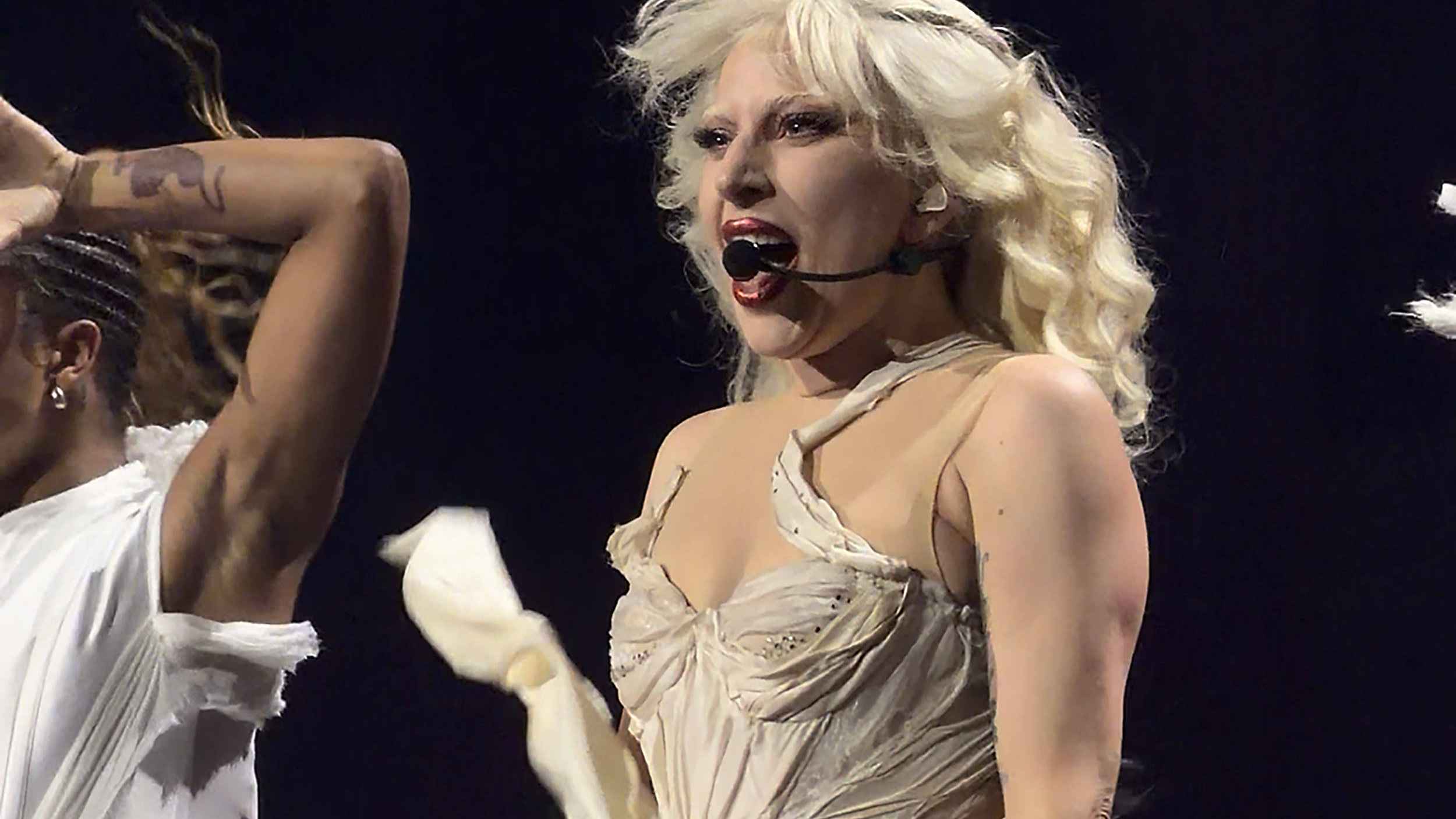 801baa26 fba2 4f59 9a33 cb2811469665 Erfolgreich mit ihrer "Mayhem Ball"-Tour: Lady Gaga, hier bei ihrem Auftritt in der Accor Arena in Paris am 17. November 2025.