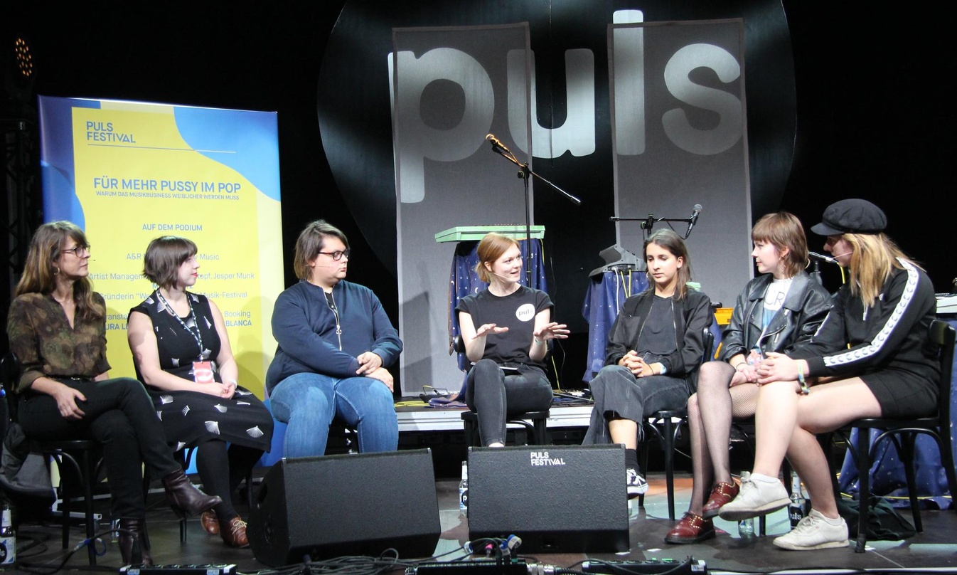 Diskutierten in München über Frauenthemen (von links): Künstlermanagerin Sophie Raml, Mirca Lotz (We Make Waves), Katharina Adler (Landstreicher), Vanessa Schneider (Puls), Ina Jedlicka (S...