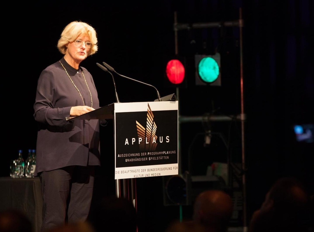 Ist unter den Rednern beim Applaus: Monika Grütters, hier bei der Applaus-Verleihung 2016 in Köln