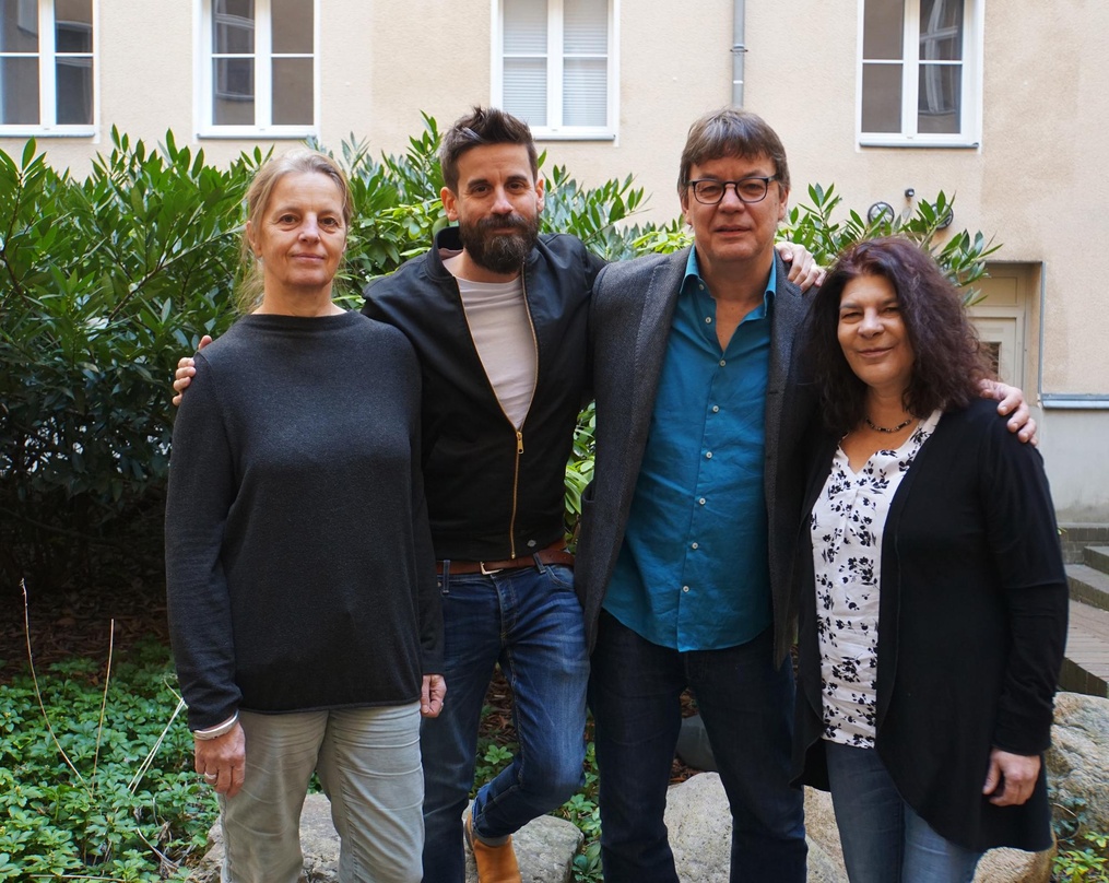 Führen Jazz & World Partners in den VUT über (von links): Stefanie Marcus (Traumton Records, Sprecherin VUT Jazz & World Partners), Andreas Brandis (ACT Music, Vorstand VUT), Jörg Heideman...