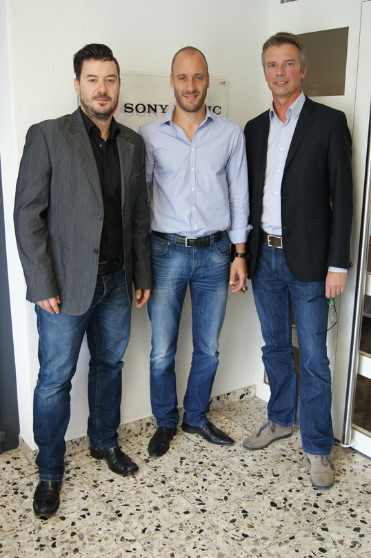 Neue Partner (von links): Maurizio Dottore (Director Marketing und A&R, Sony Music Switzerland), Ilan Kriesi (Redkey Management) und Area-Geschäftsführer Christoph Diekmann
